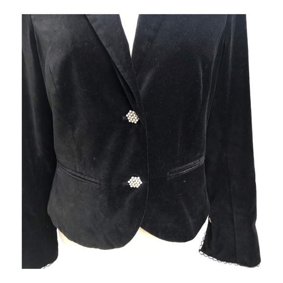 Old Navy Fabulous Velvet Blazer - Picture 7 of 13